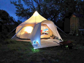 Finest Retreats - Oak Lotus Belle Tent